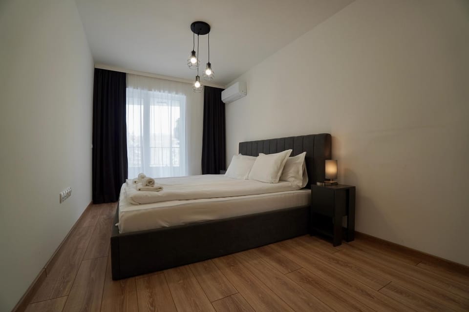 Airport Area - 2 Apartments - 2 Free Parking Apartment in Sofia