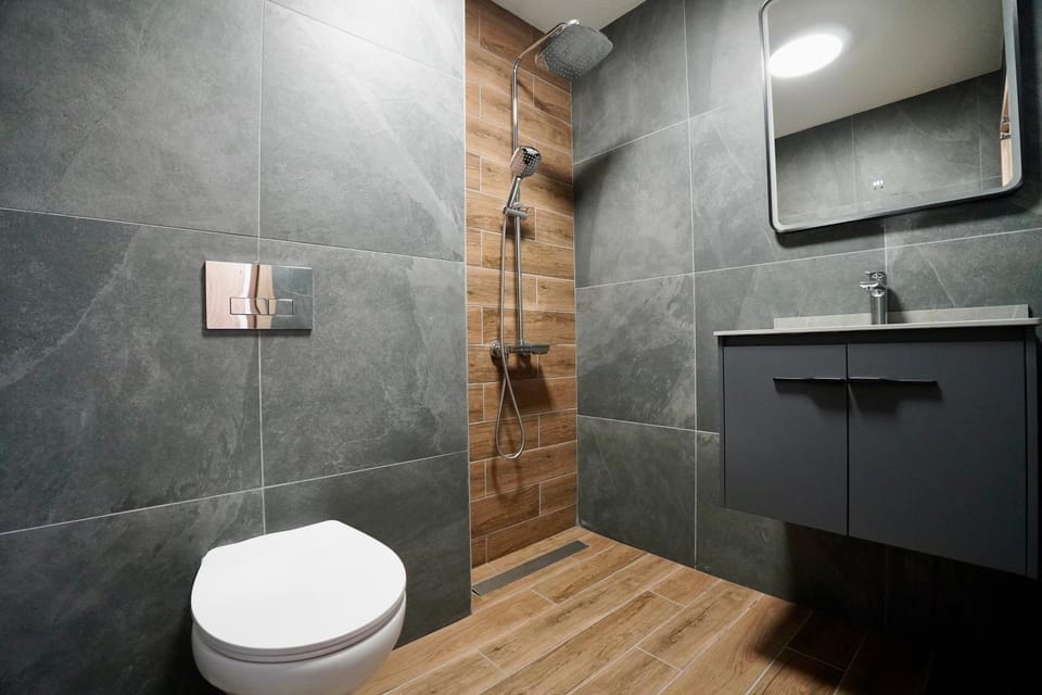 Airport Area - 2 Apartments - 2 Free Parking Apartment in Sofia