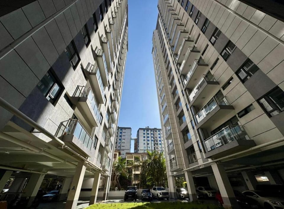 Property building, View (from property/room), Garden view, Parking