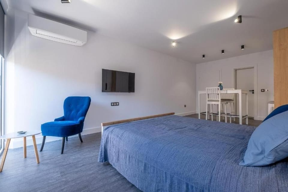 Comfy Central Studio next to Vitosha blvd. Apartment in Sofia