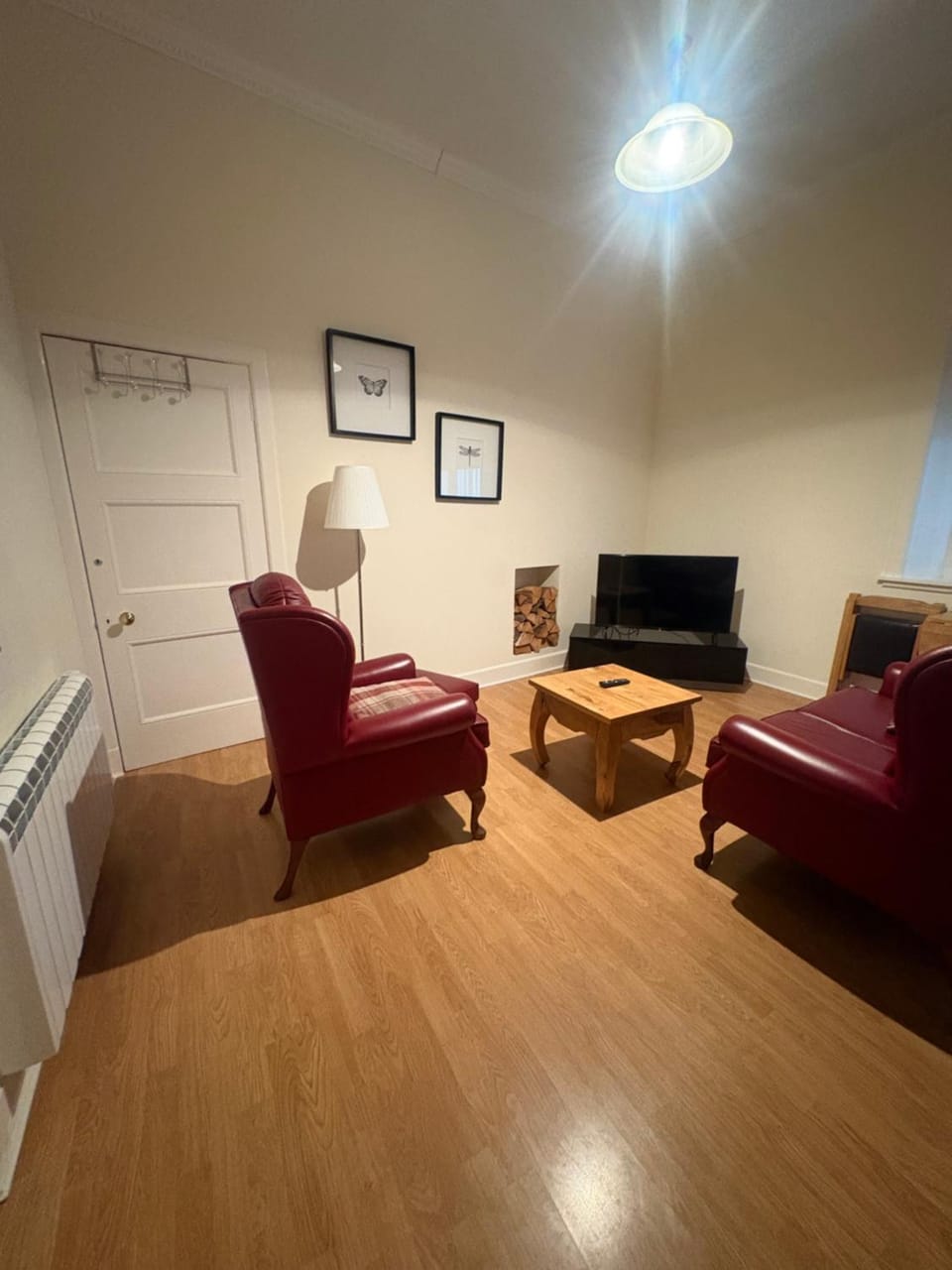 Communal lounge/ TV room, TV and multimedia, Living room, Seating area