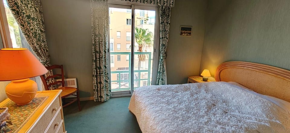 Apartment in Port Fréjus with sea and marina views Apartment in Saint-Raphael