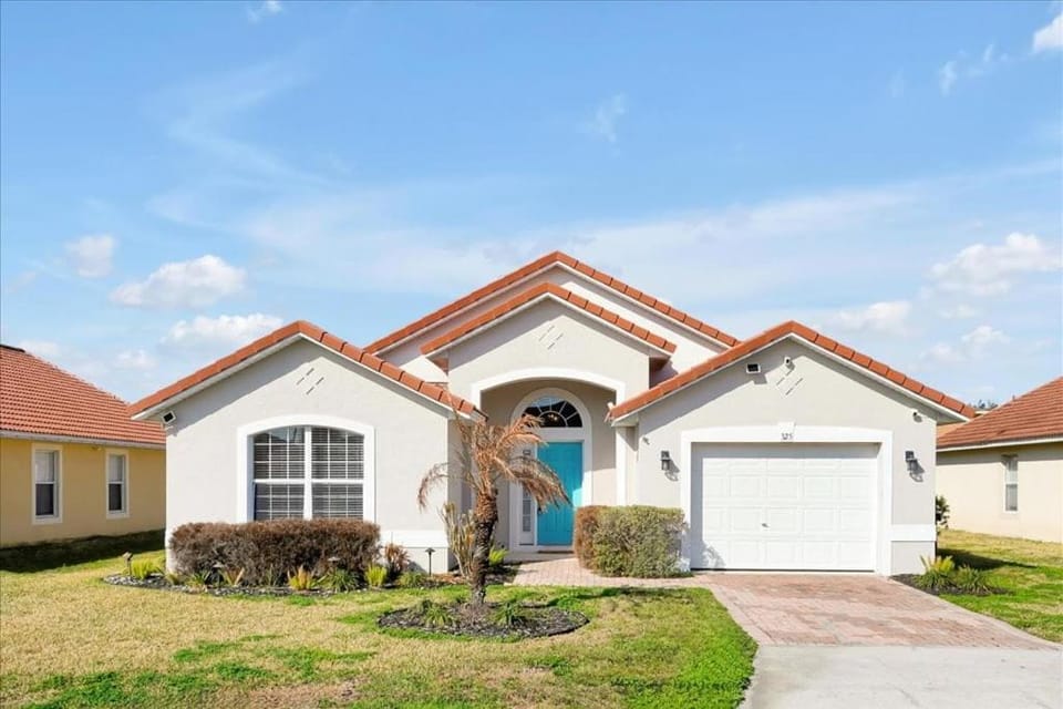 Relaxing Nature & Budget Friendly Family Home House in Loughman