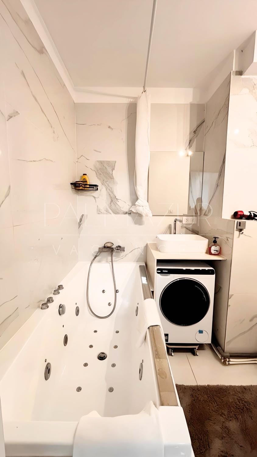 Bathroom, Bath