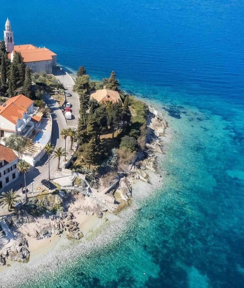 Nearby landmark, Day, Natural landscape, Bird's eye view, Beach, Sea view