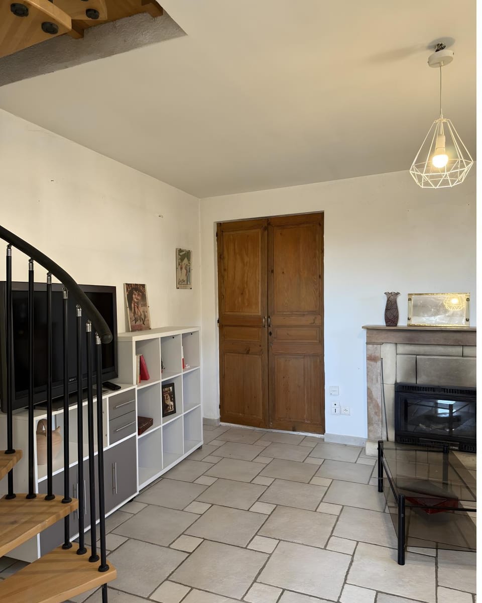 Property building, Living room