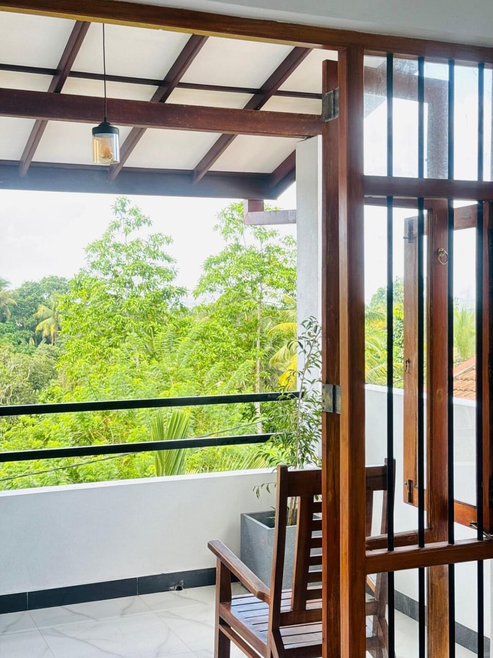 Sea Breeze Villa Madiha Villa in Kamburugamuwa