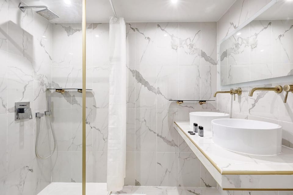 Appartement de luxe sous verrière en plein coeur du Marais Apartment in Paris