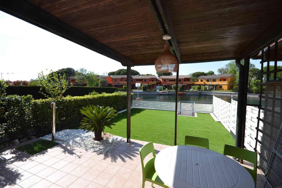Appartamento di testa su fiordo Isola di Albarella Apartment in Isola Albarella