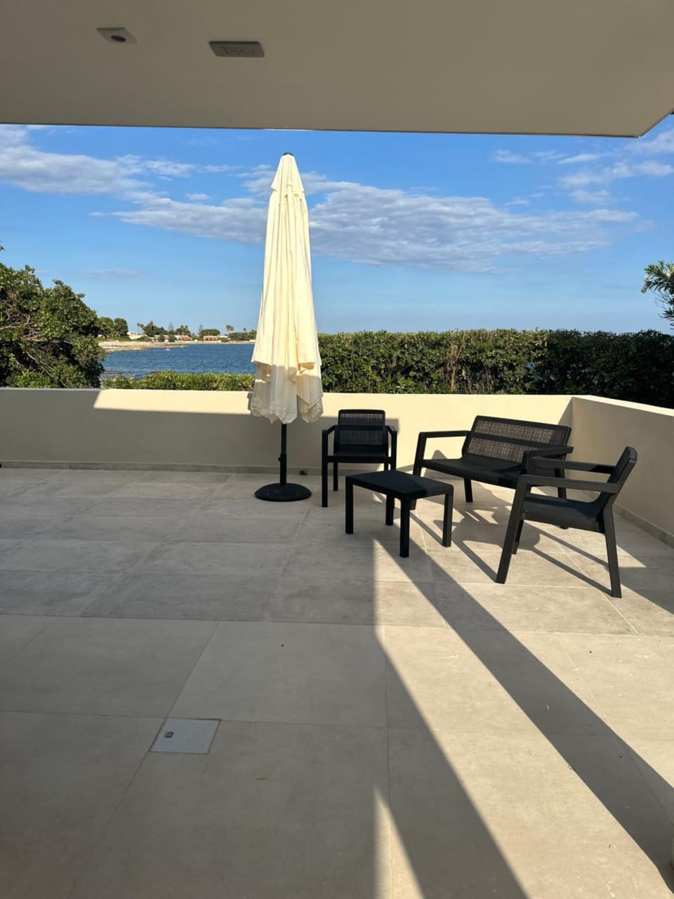 Day, Natural landscape, View (from property/room), Balcony/Terrace, Seating area, Sea view, sunbed