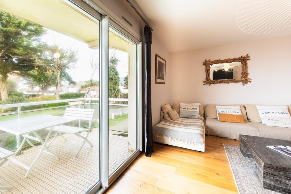 Balcony/Terrace, Living room