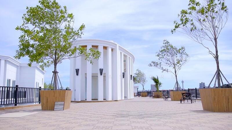 Resort Style Living - Great Location At Pattaya Apartment in Pattaya City