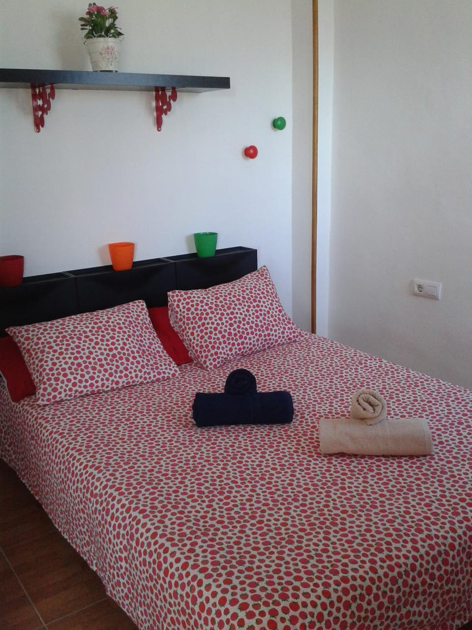 Spring, Day, Bedroom, On site