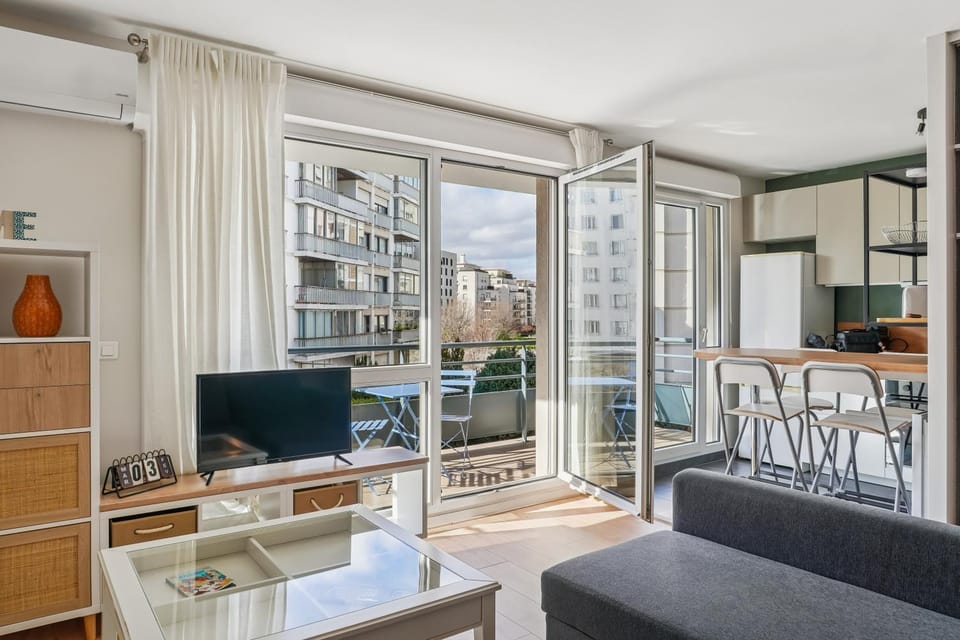 TV and multimedia, Balcony/Terrace, Living room