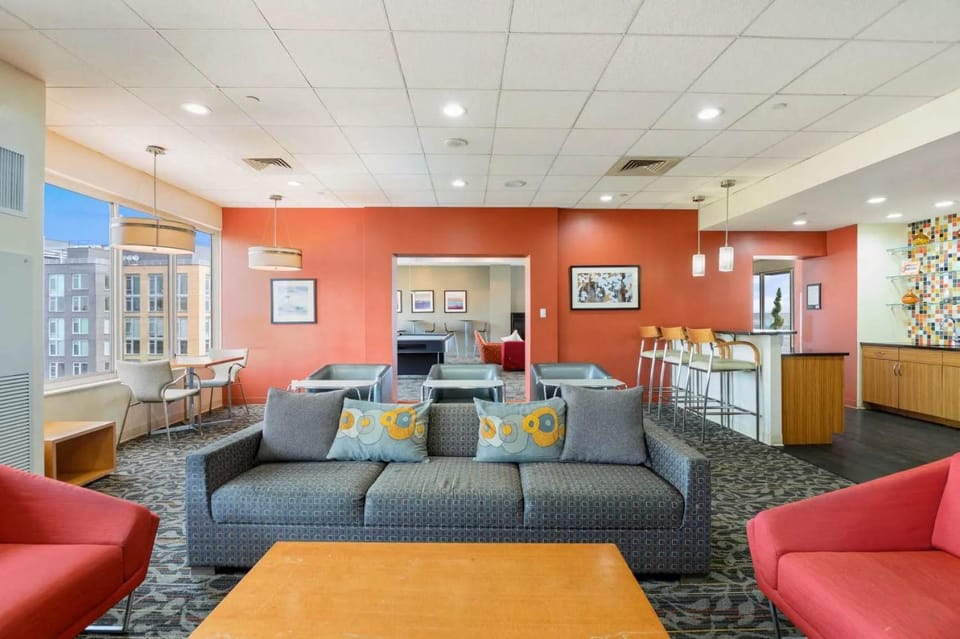 Property building, Seating area