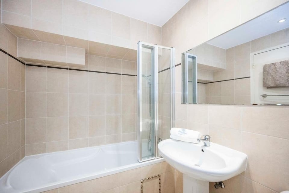 2 bedroom apartment in the center of Nice old town Apartment in Nice