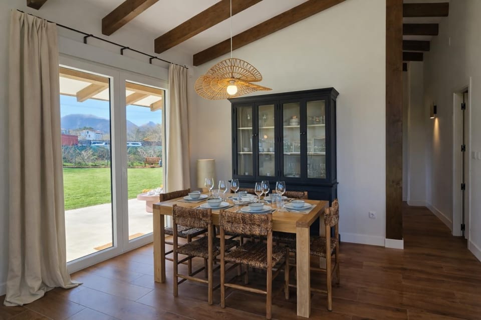 Garden, Dining area, Garden view