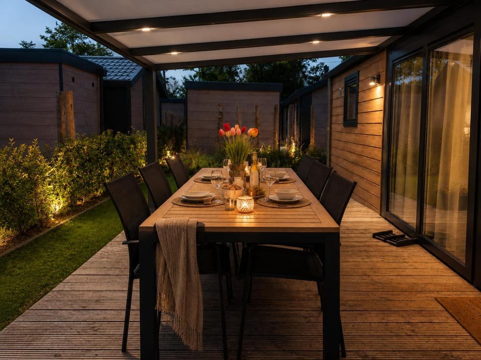 Garden, Dining area