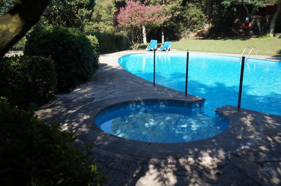 Swimming pool, Swimming pool