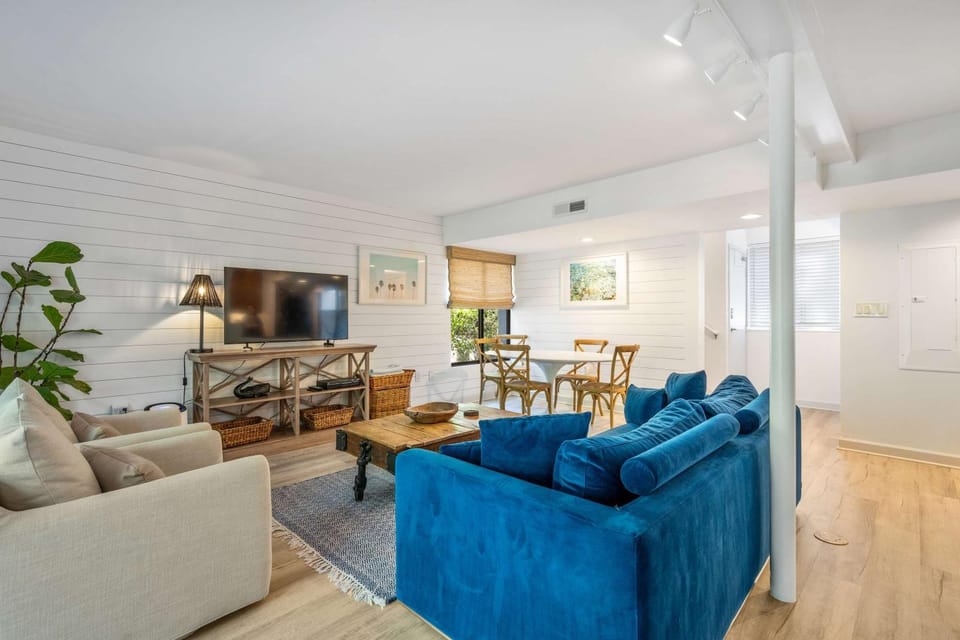 Treetops 4901 - Coastal Villa Near Beach & Alder Lane Apartment in South Forest Beach
