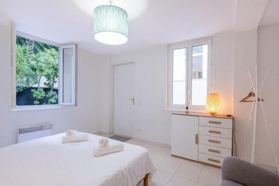 The Apartment with the Garden Studio Apartment in Nice
