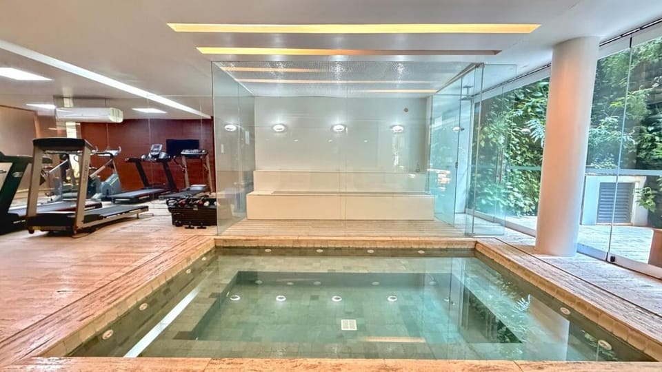 Sauna, Swimming pool