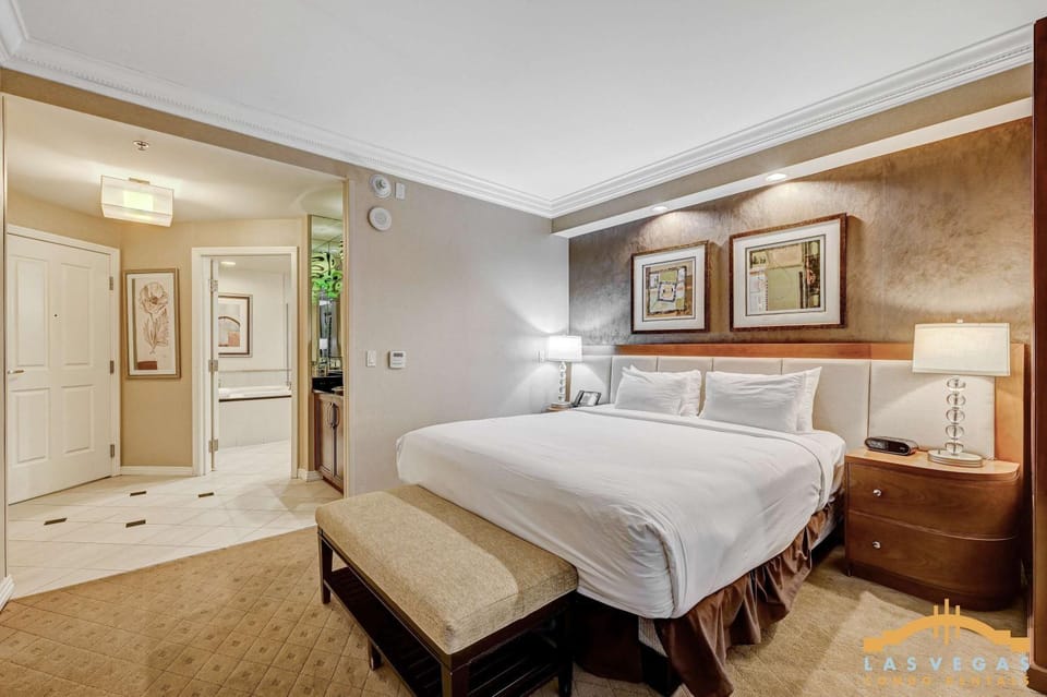MGM Signature-07-804 Jacuzzi Studio House in Las Vegas Strip