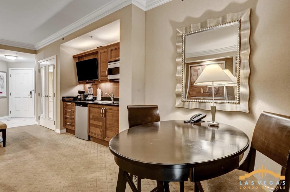 MGM Signature-06-718 Jacuzzi Studio House in Las Vegas Strip