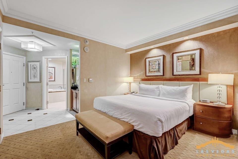 MGM Signature-12-609 Strip View Jacuzzi Studio House in Las Vegas Strip