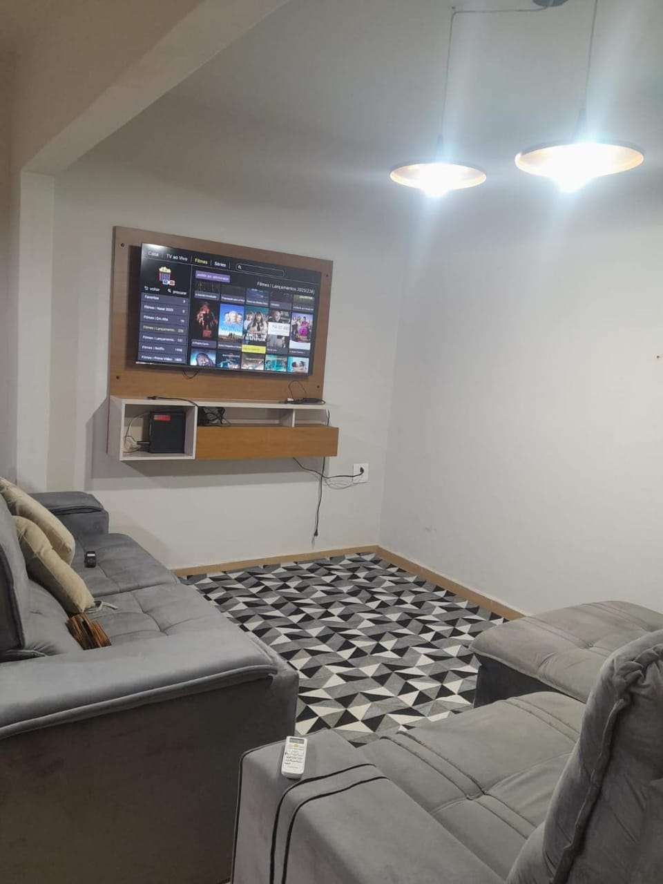 Communal lounge/ TV room