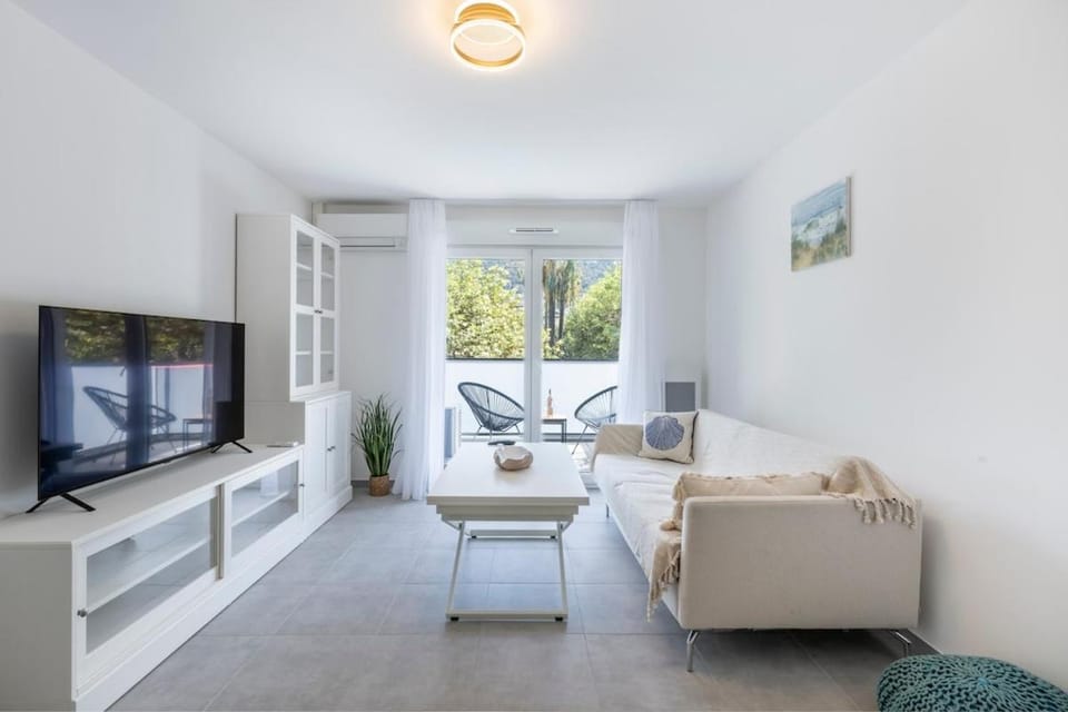 Appartement du Port with park view Apartment in Nice