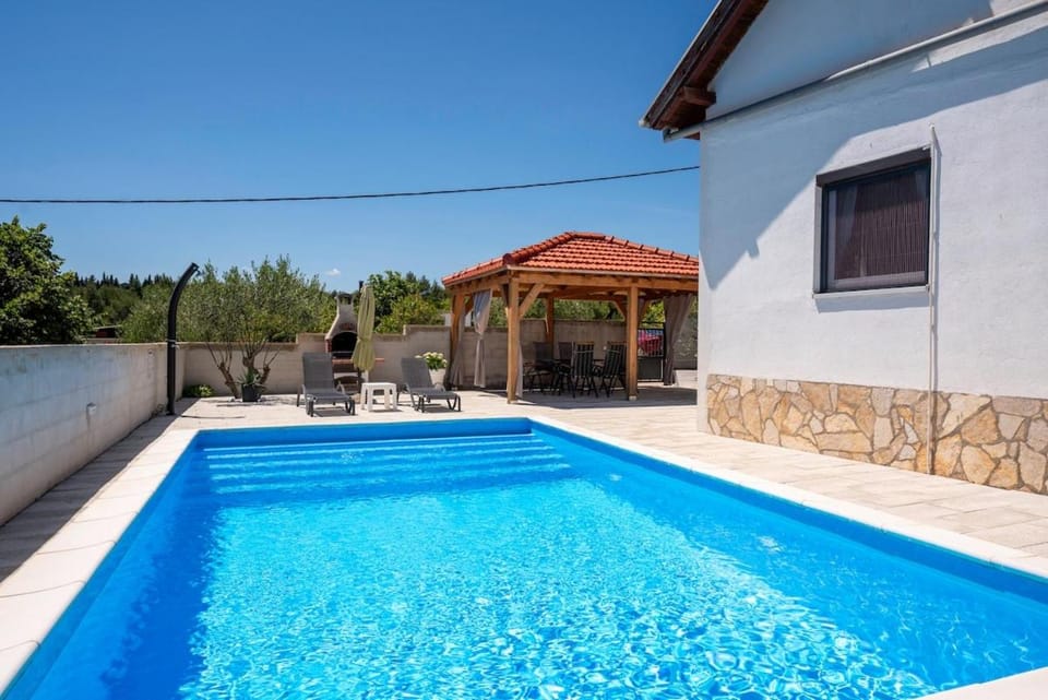 Villa Baroque with Pool Sauna Gym Villa in Zadar County