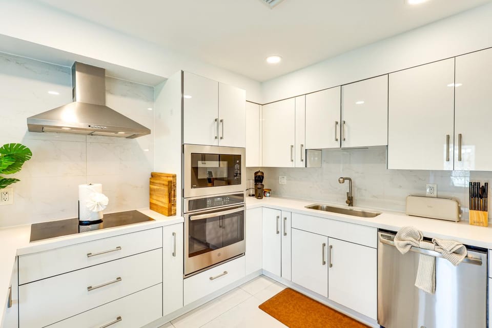 3 Mi to Sea! Family Pool House in Fort Lauderdale House in Fort Lauderdale