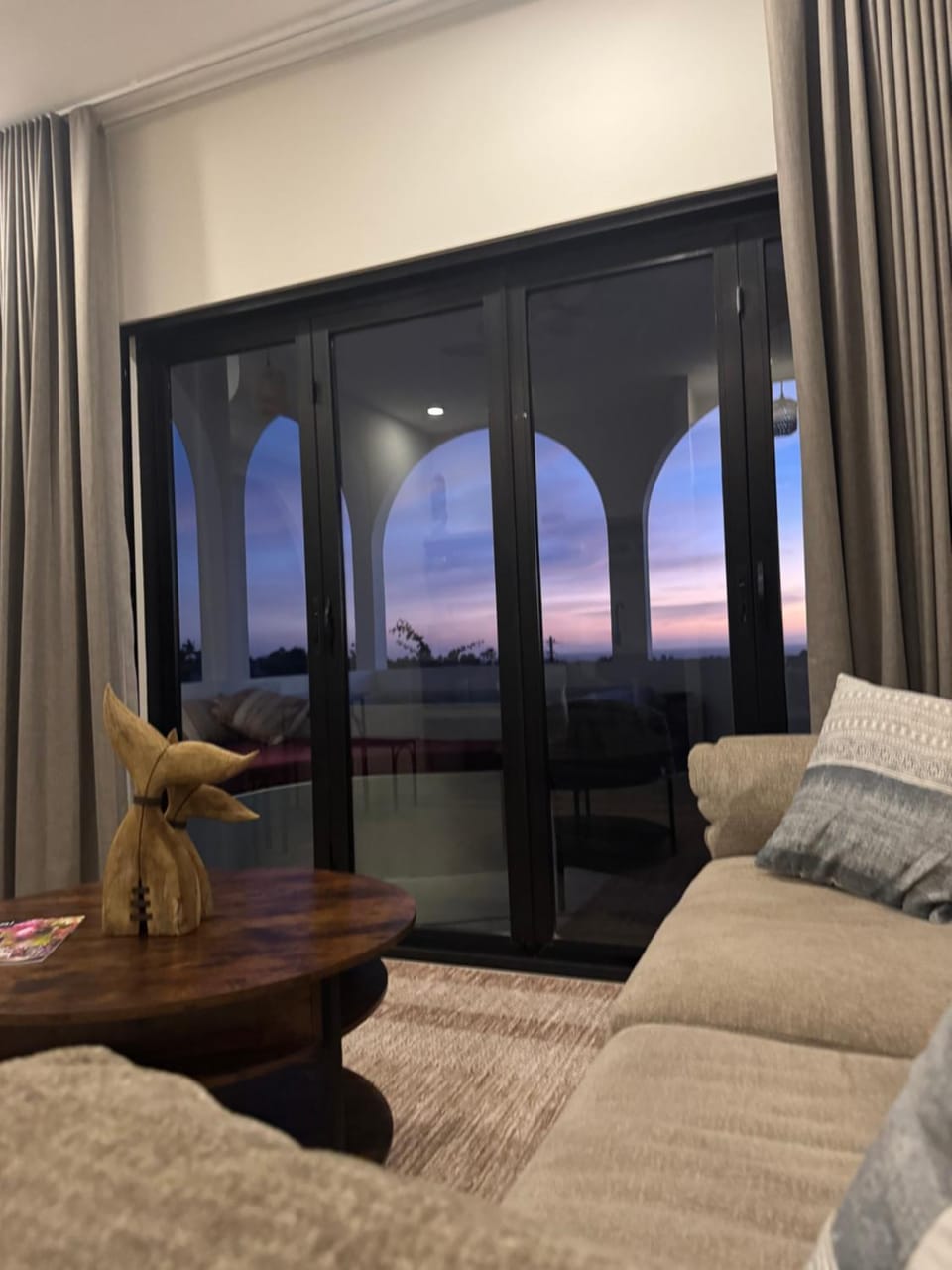 Living room, Photo of the whole room, Seating area