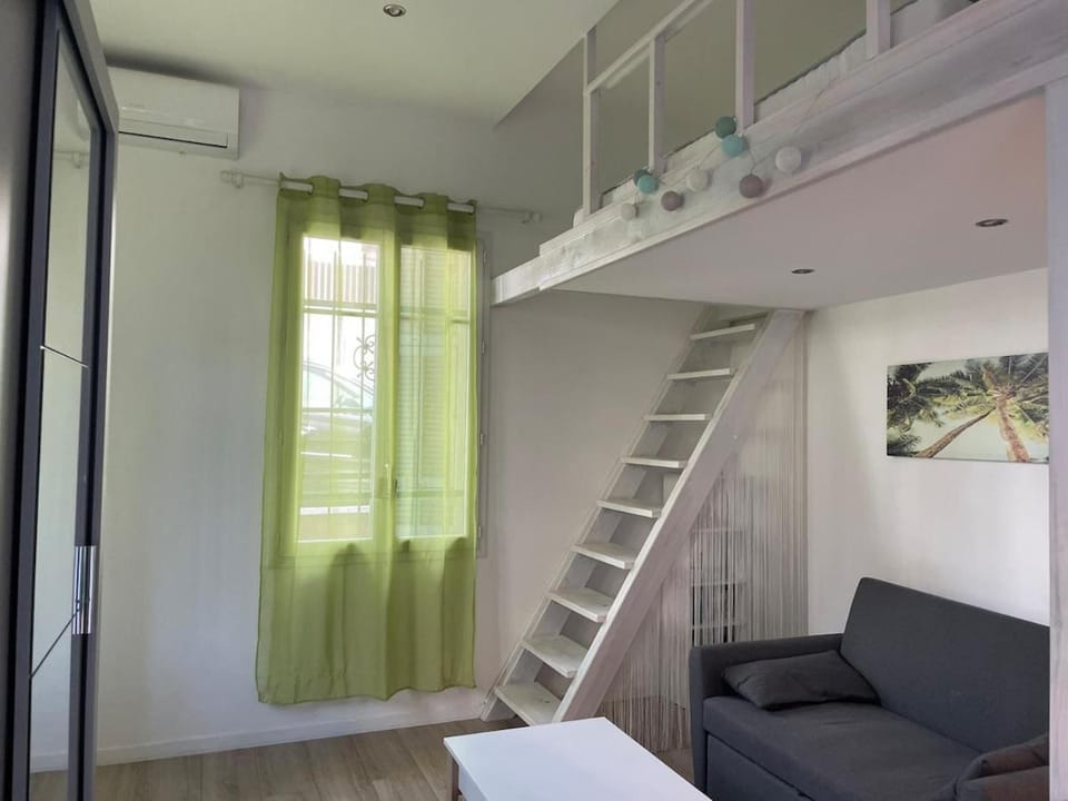 Beautiful studio with terrace - Nice Liberation Apartment in Nice
