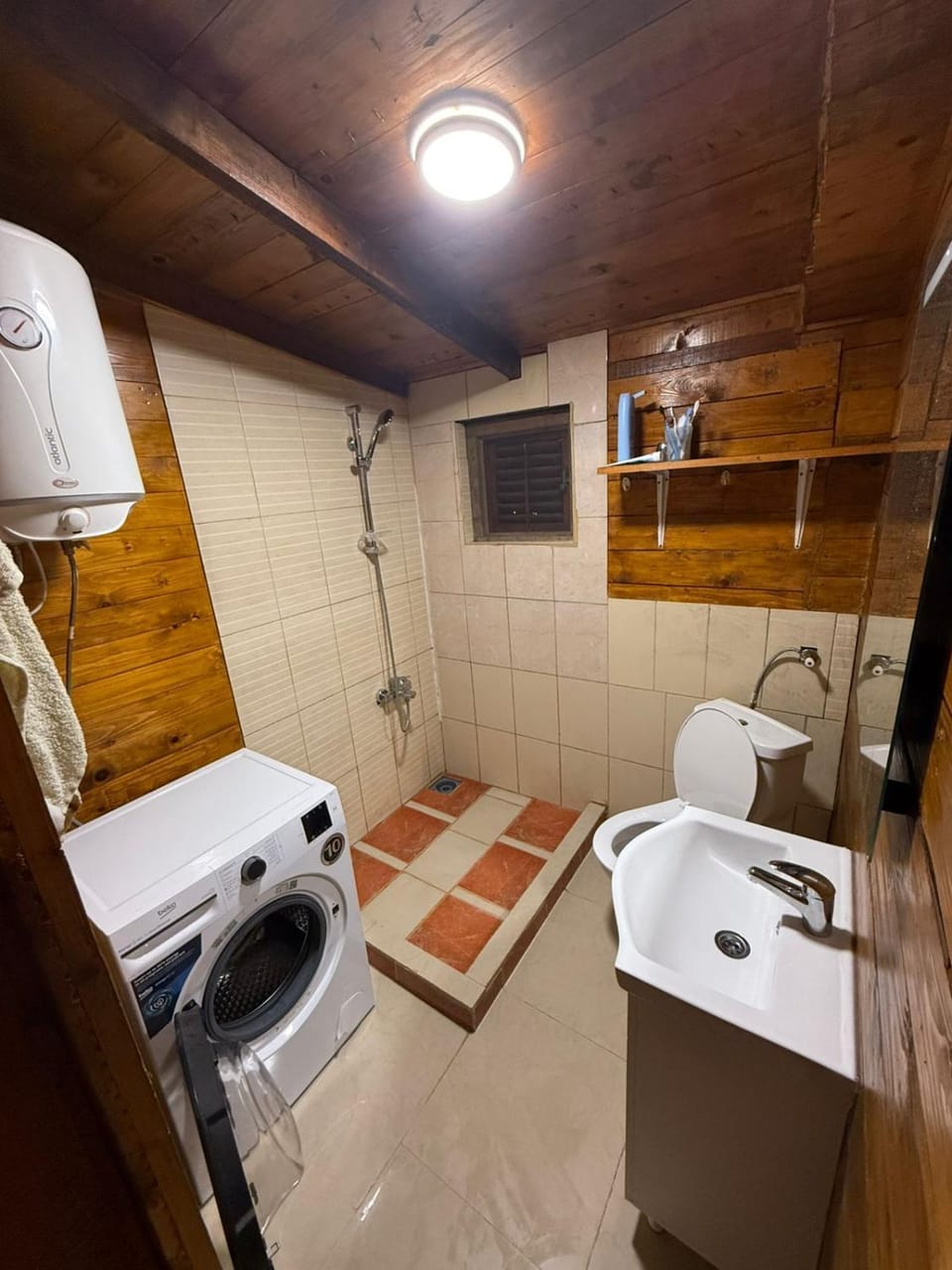 Shower, Toilet, Bathroom, washing machine