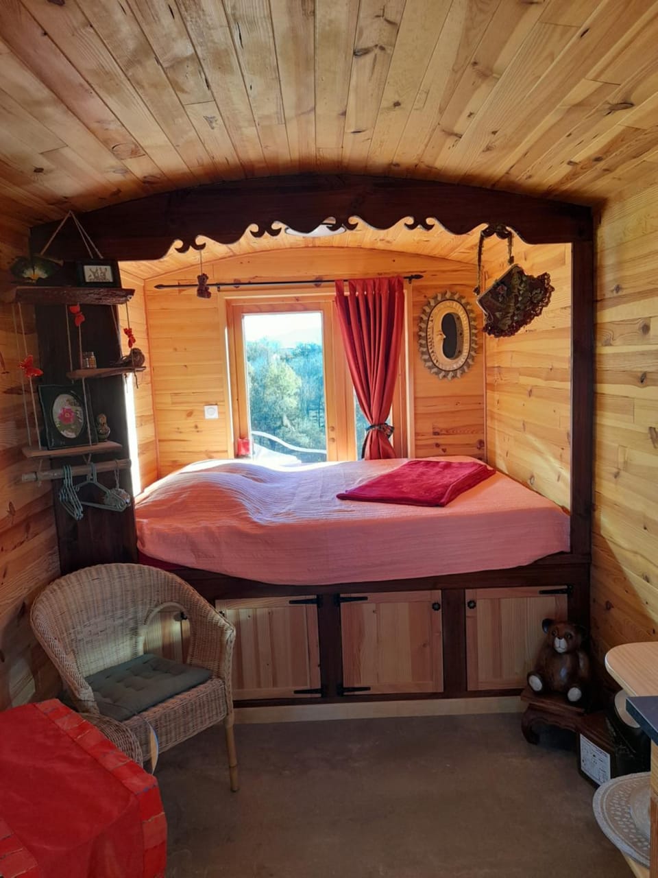 Roulotte Manoé House in Occitanie