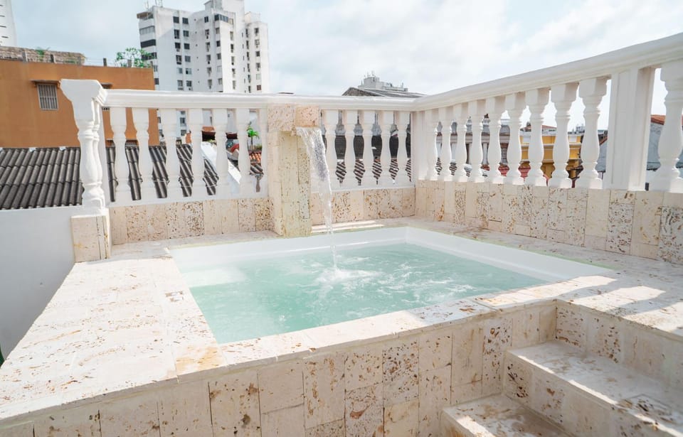 Casa Moneda 3 House Old city Pool near clock tower House in Cartagena