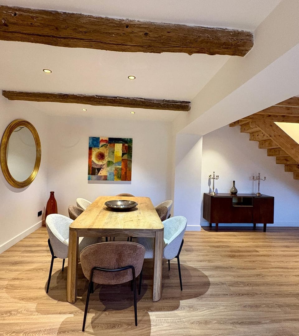 Dining area, Meals