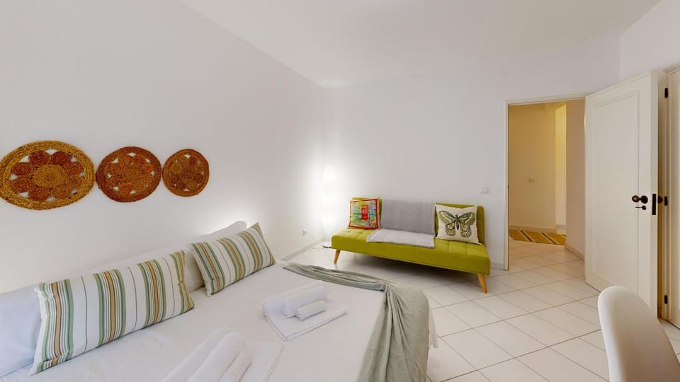 Villa V4 Balaia, Praia Maria Luisa House in Olhos de Água