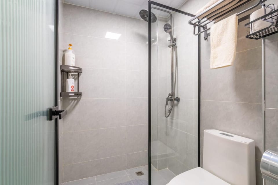 Shower, Toilet, Bathroom