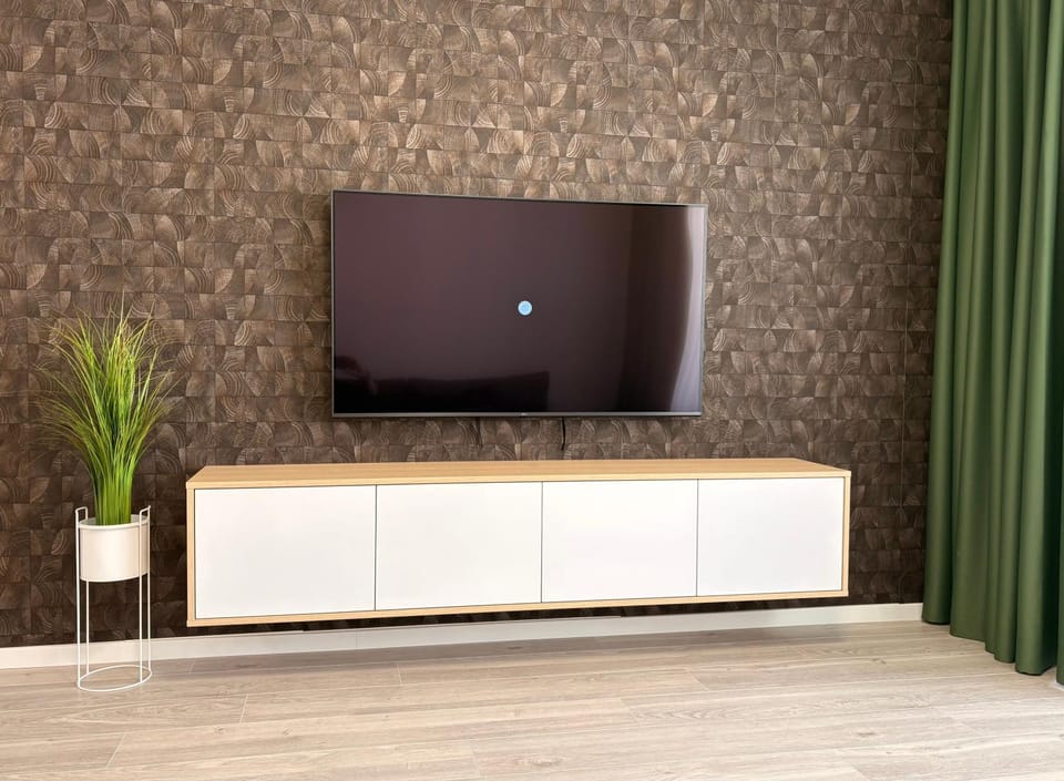 Communal lounge/ TV room, TV and multimedia, Evening entertainment