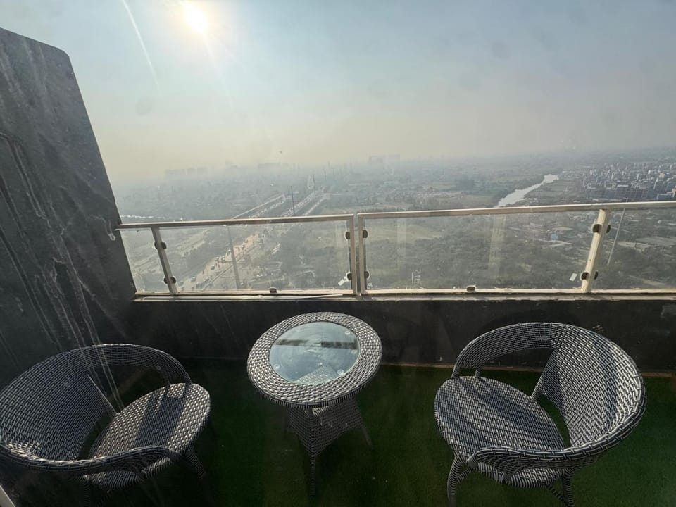 Urban luxe at Supernova Apartment in Noida