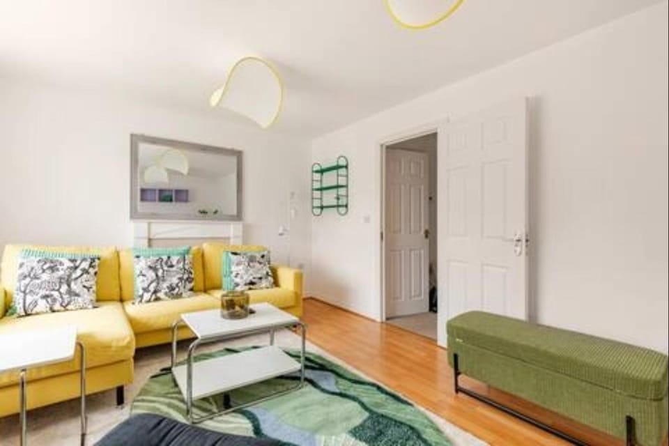 Living room, fireplace