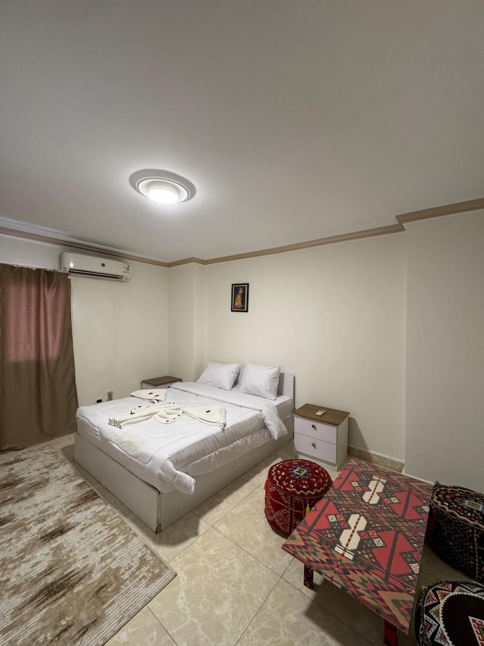 Bed, Photo of the whole room, Bedroom, towels, air conditioner