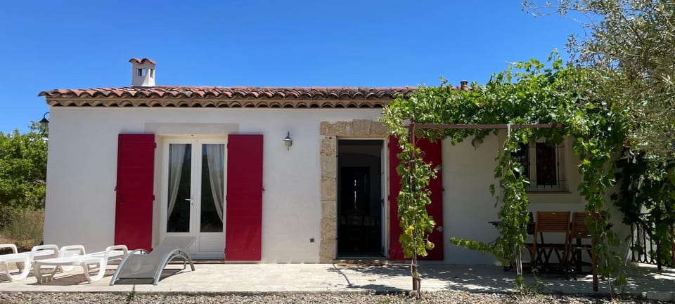 Property building, Patio, Garden, Garden view