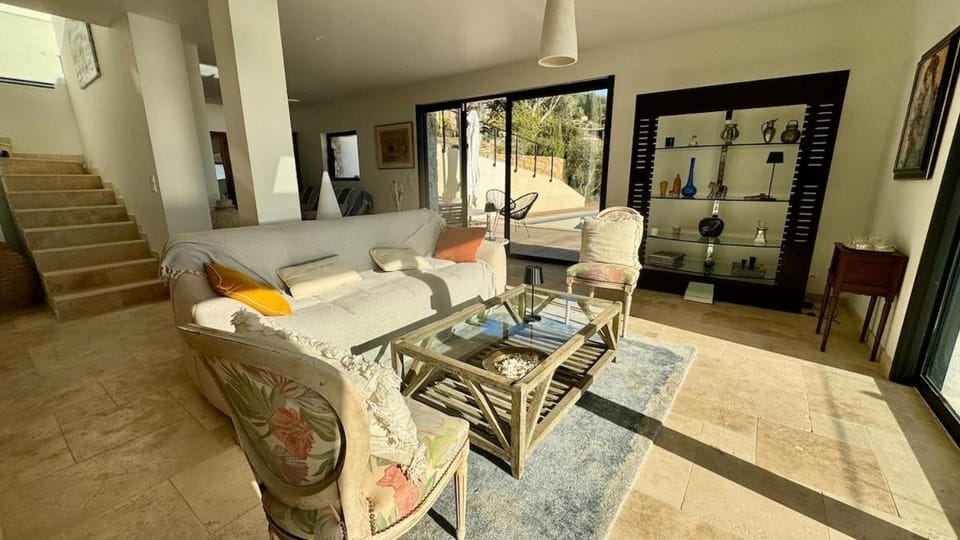 Villa Haumana - Family Villa with Sea View and Pool Villa in Roquebrune-sur-Argens