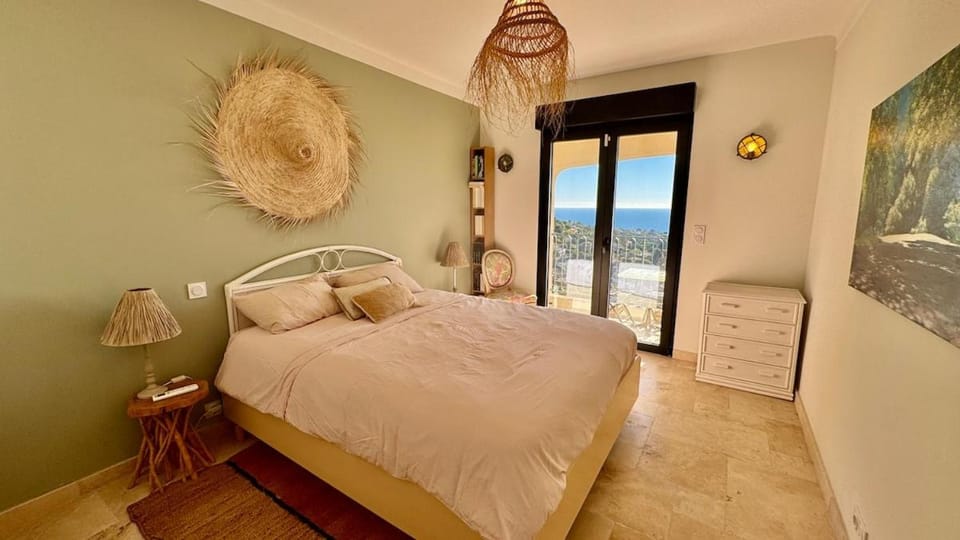 Villa Haumana - Family Villa with Sea View and Pool Villa in Roquebrune-sur-Argens