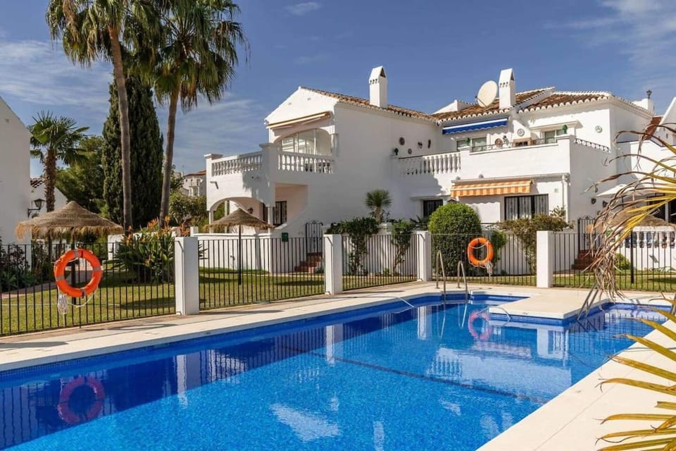 Sunny Flat with Pools & Terrace in Oasis of Nerja Apartment in Nerja