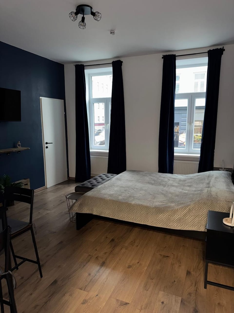 Modern Quiet Flat near Metro U1 Ideal for 3 Apartment in Vienna